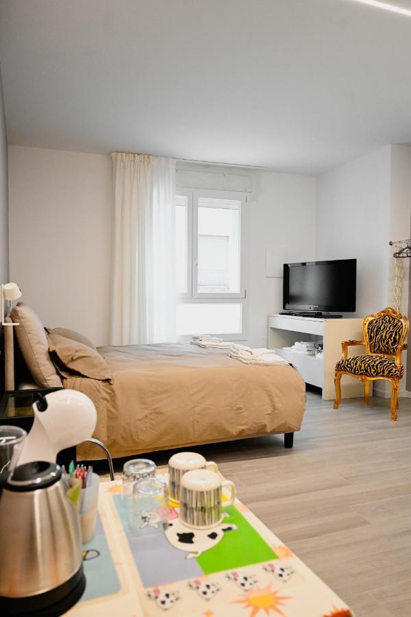 דירות בסאנו דל גראפה Cozy Studio Downtown מראה חיצוני תמונה